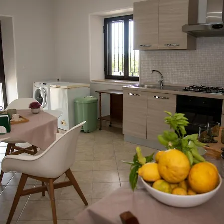 Sentiero Degli Ulivi Mascia Bed & Breakfast